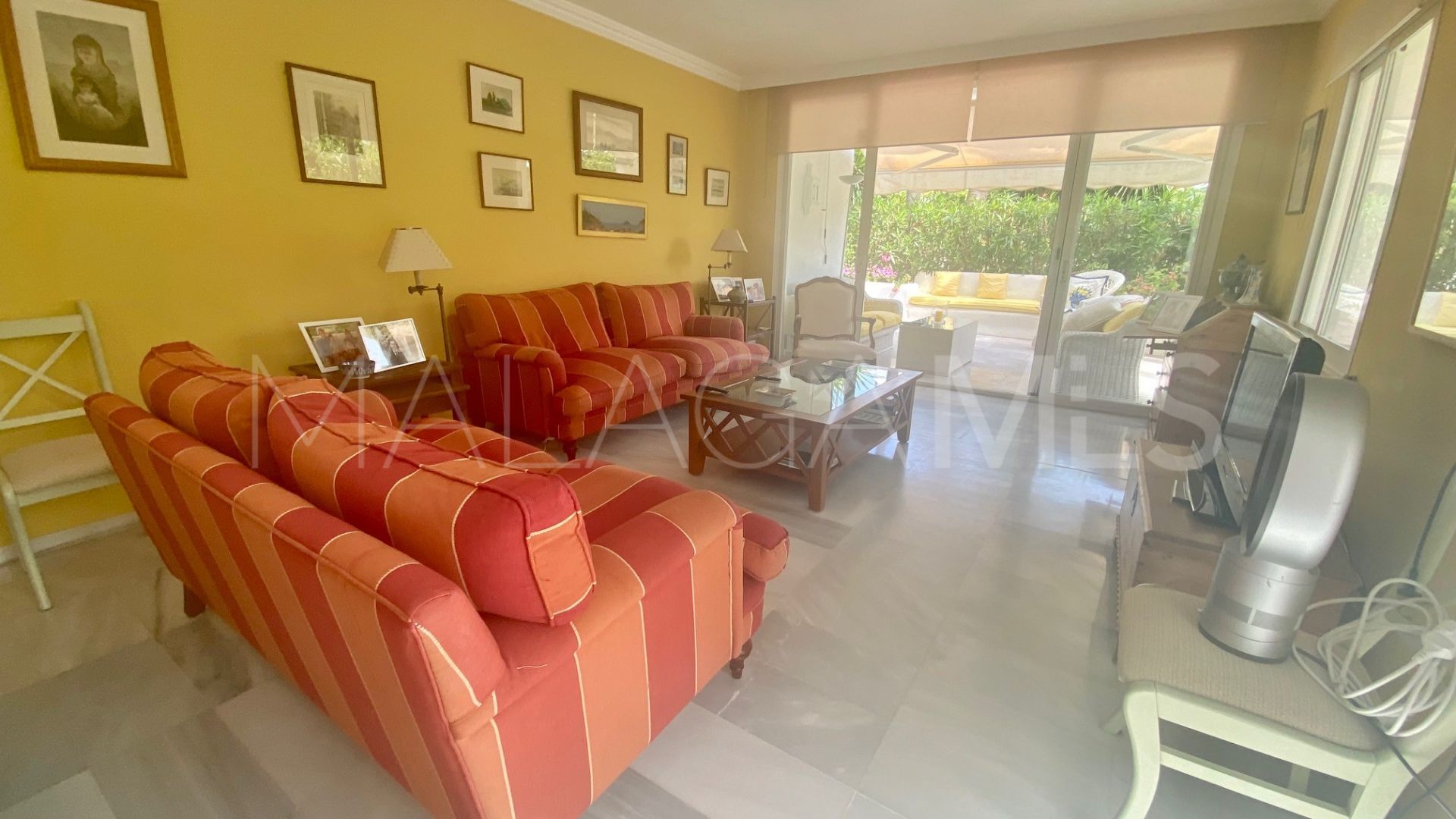 Appartement rez de chaussée for sale in Alcazaba Beach