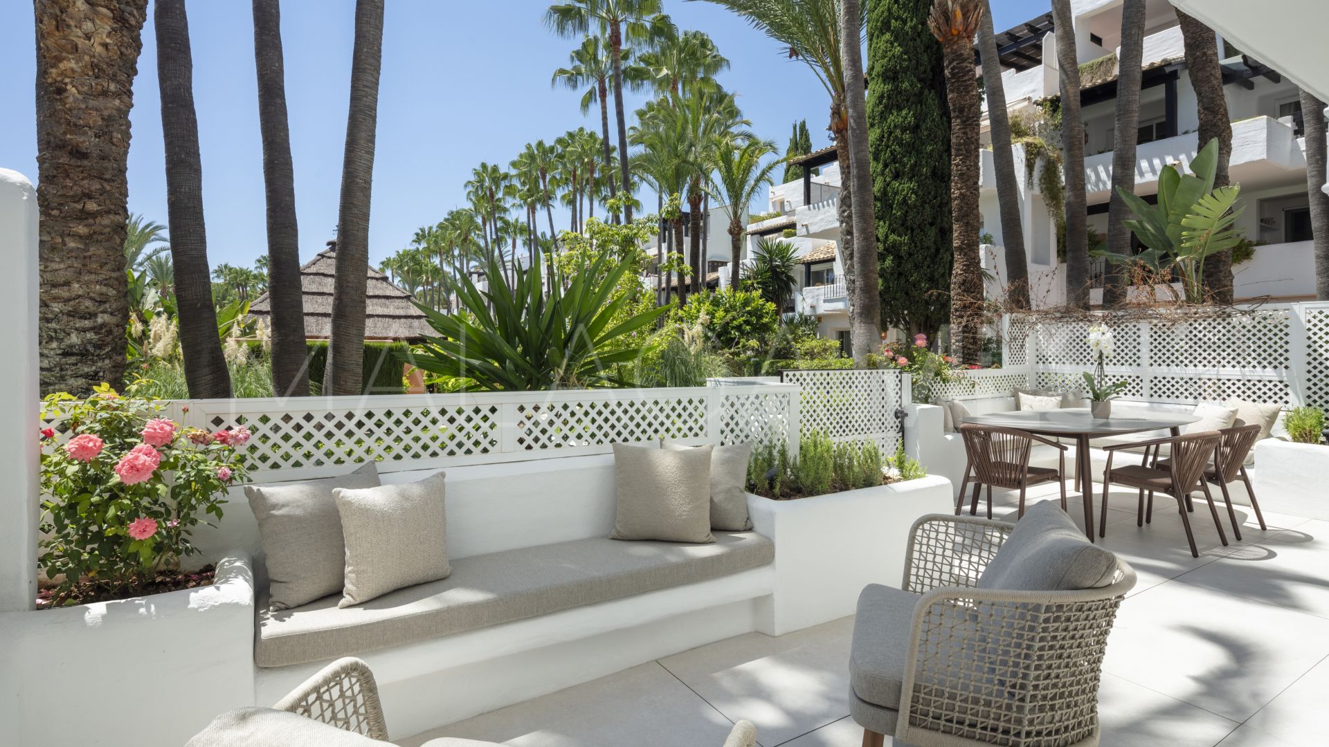 Appartement rez de chaussée for sale in Marbella Golden Mile