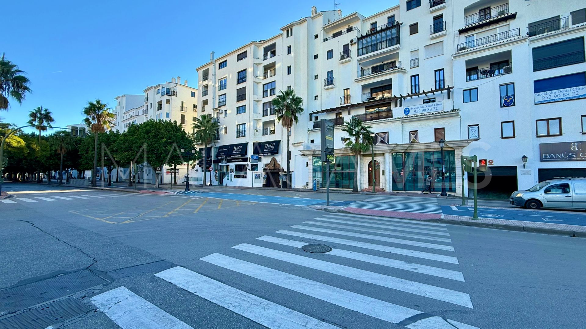 Wohnung for sale in Marbella - Puerto Banus