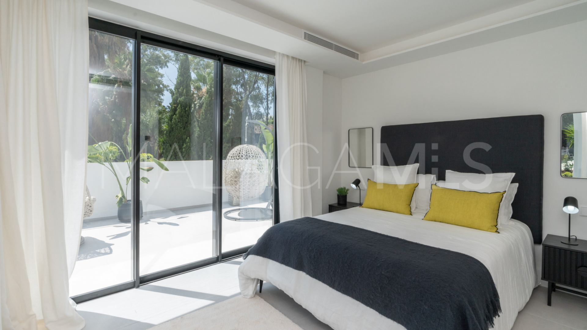 Las Brisas, villa for sale