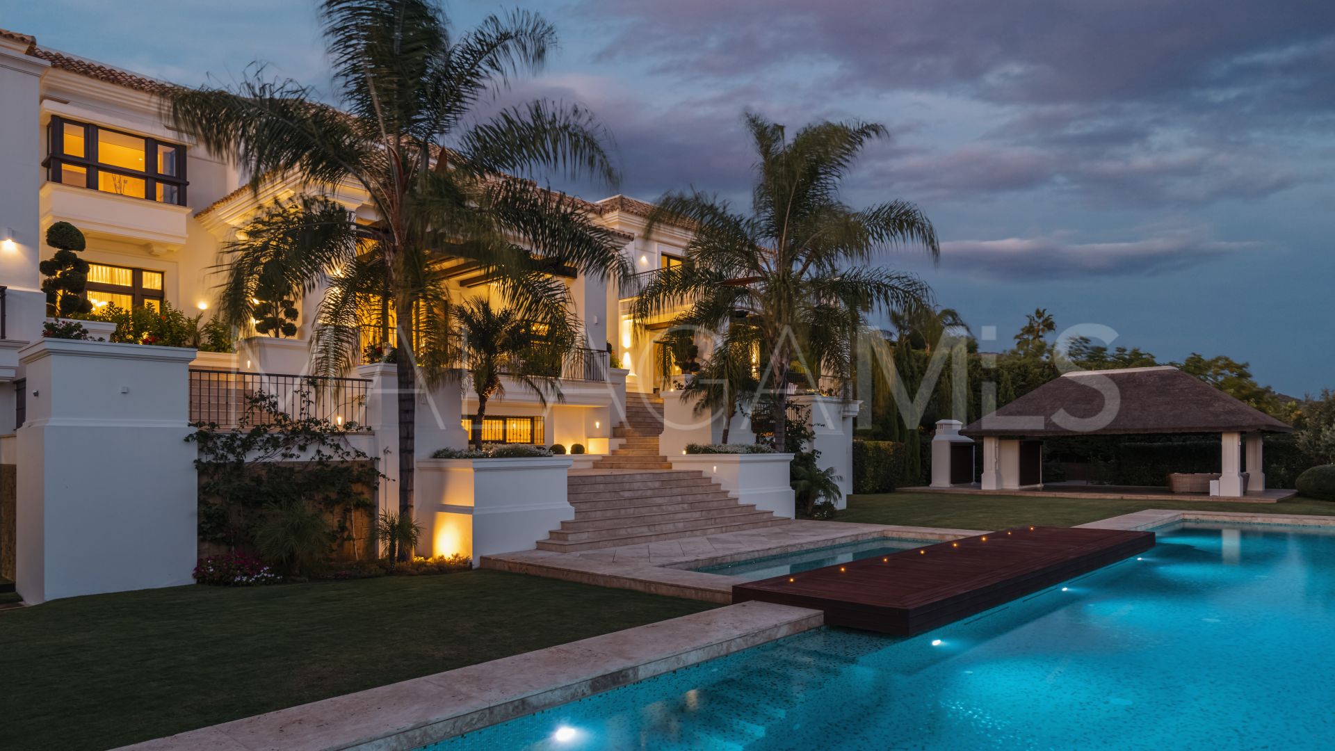 Villa with 7 bedrooms for sale in Sierra Blanca