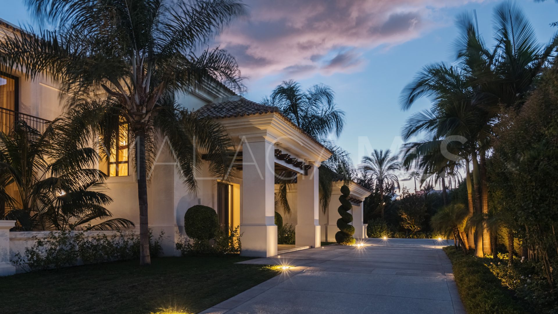 Villa with 7 bedrooms for sale in Sierra Blanca