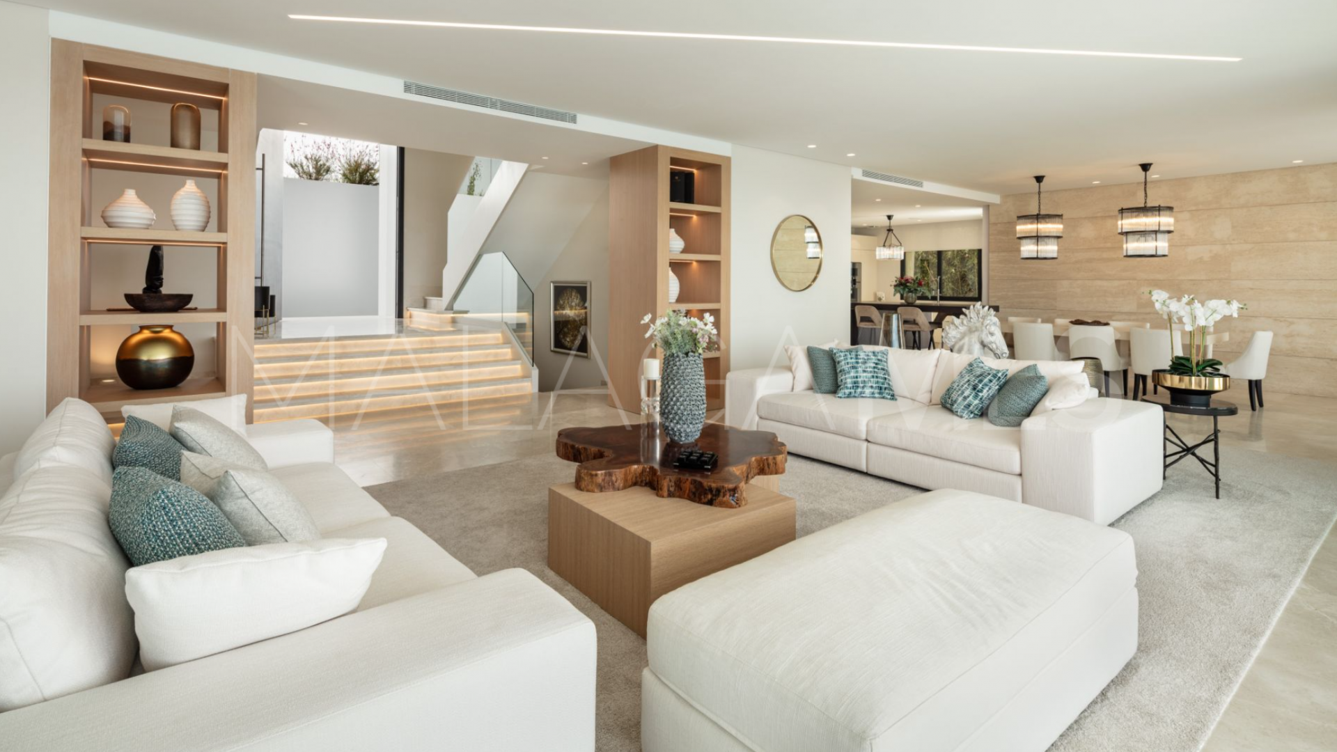 Villa for sale in Mirador del Paraiso
