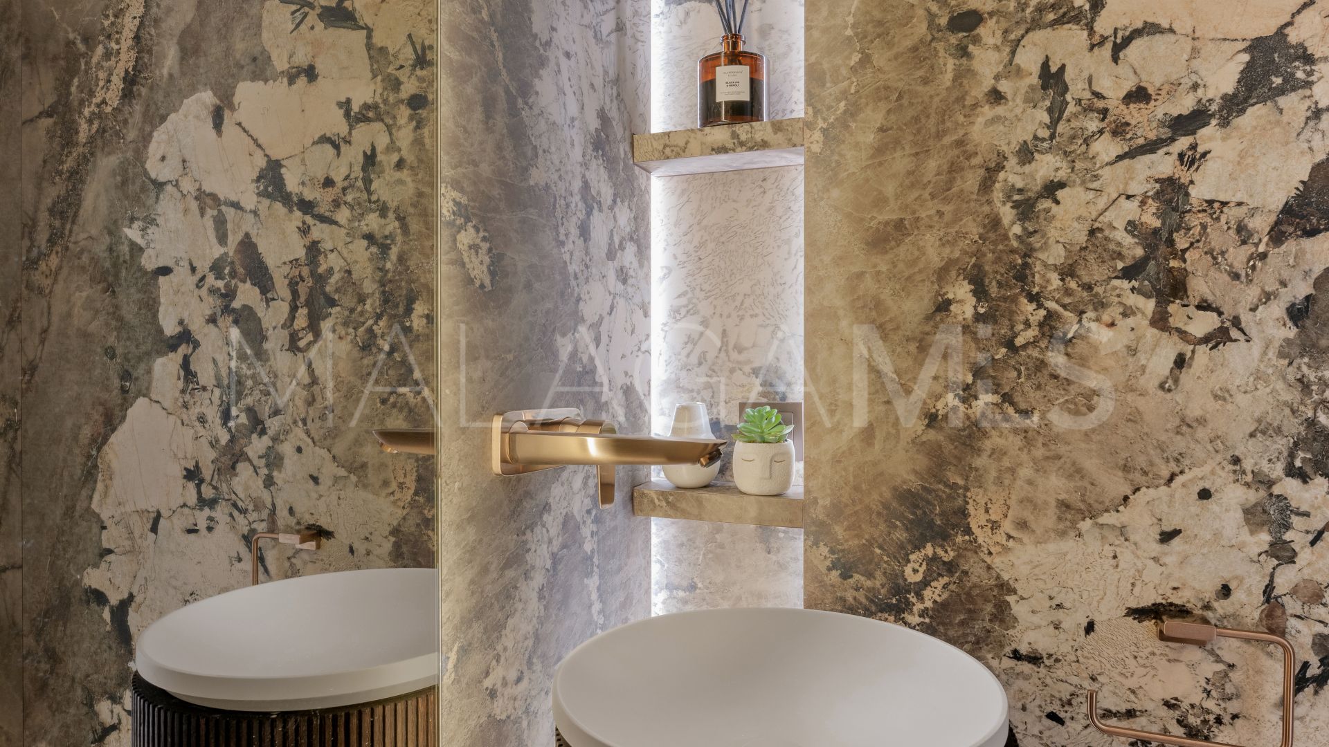 Duplex penthouse for sale in Rio Real