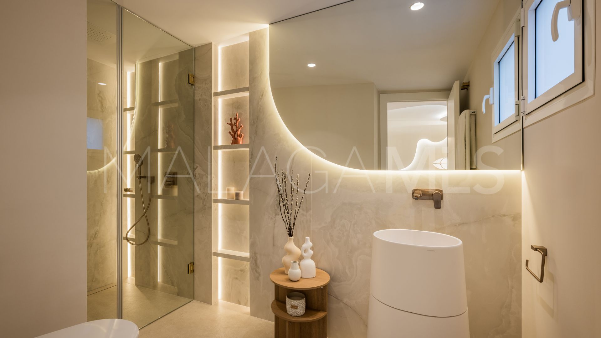 Duplex penthouse for sale in Rio Real