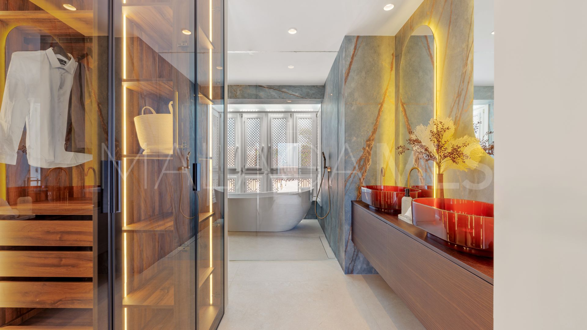 Duplex penthouse for sale in Rio Real