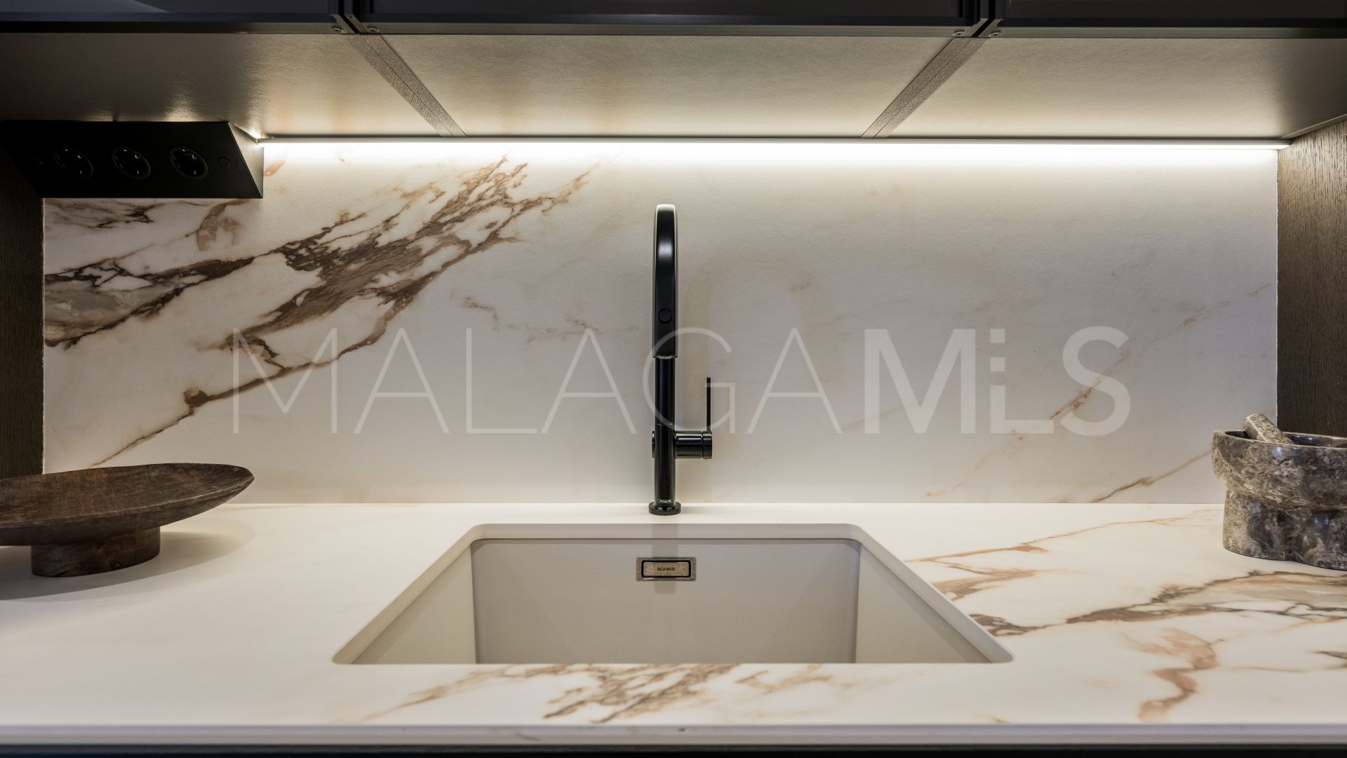 Duplex penthouse for sale in Rio Real