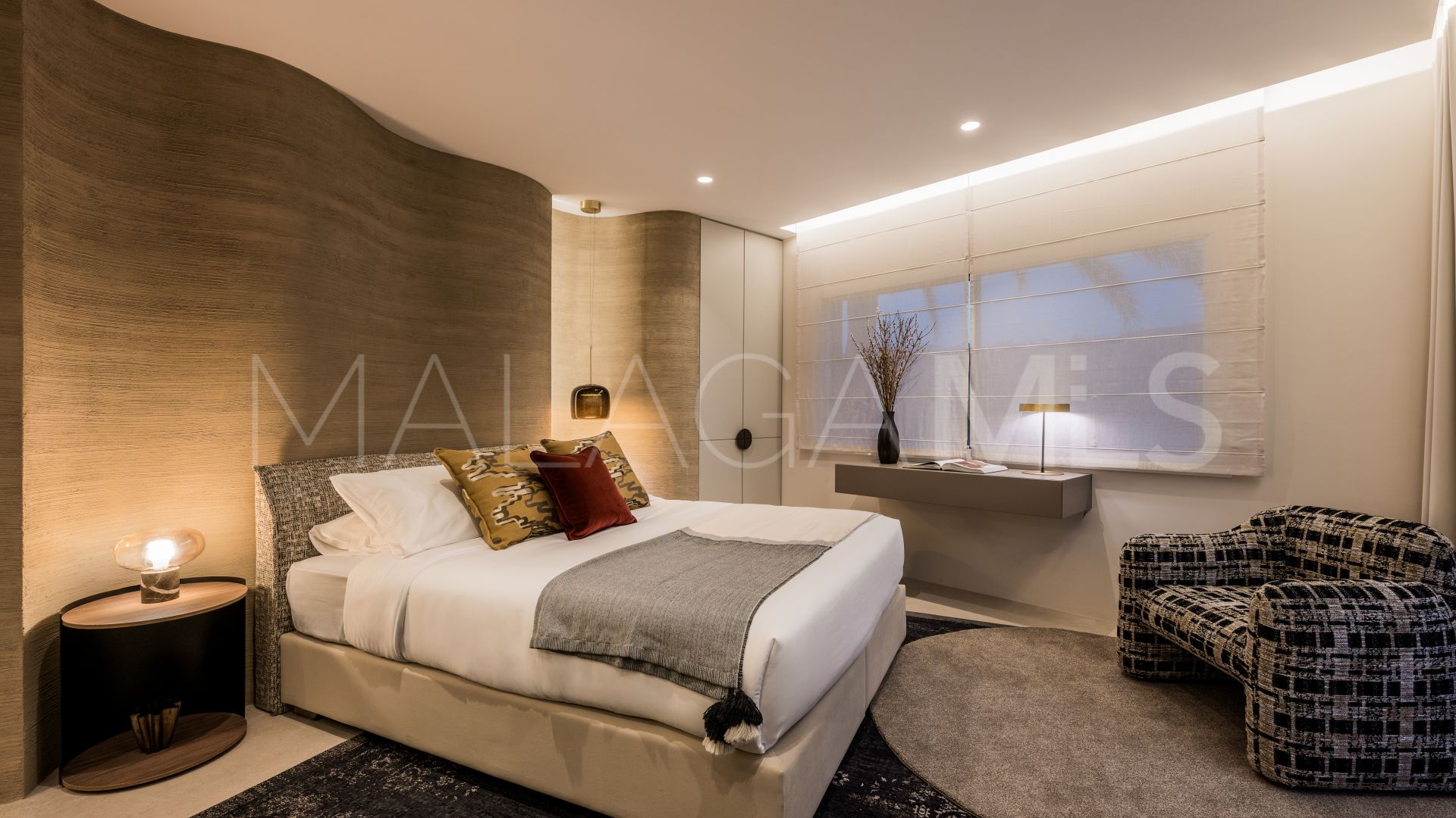 Duplex penthouse for sale in Rio Real