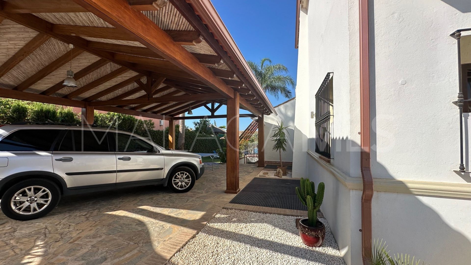 Casa with 5 bedrooms a la venta in Linda Vista Baja