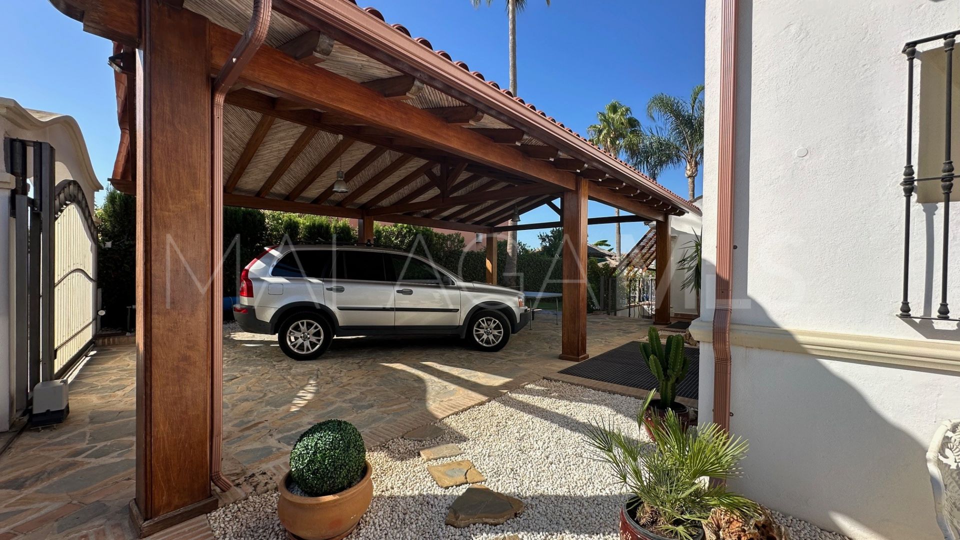 Casa with 5 bedrooms a la venta in Linda Vista Baja