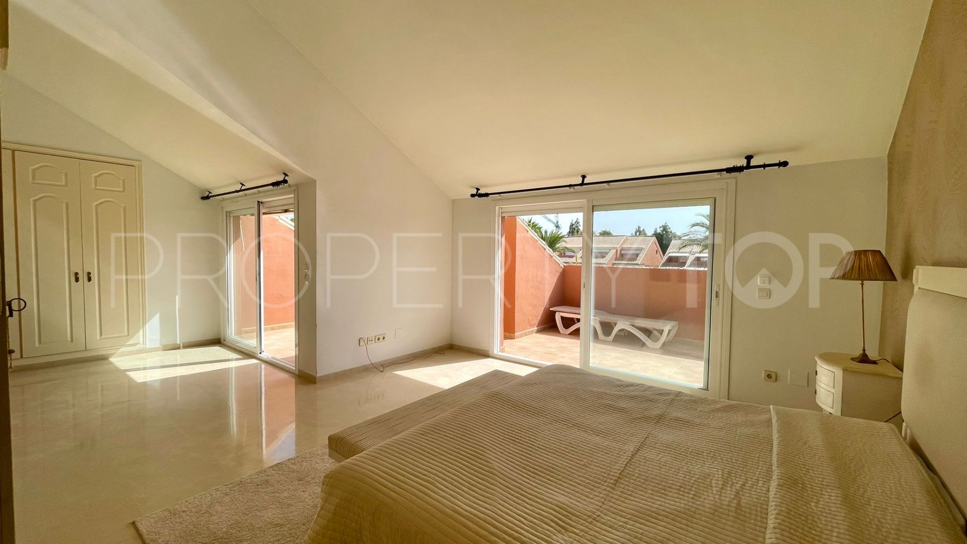 Penthouse with 3 bedrooms for sale in El Embrujo Playa