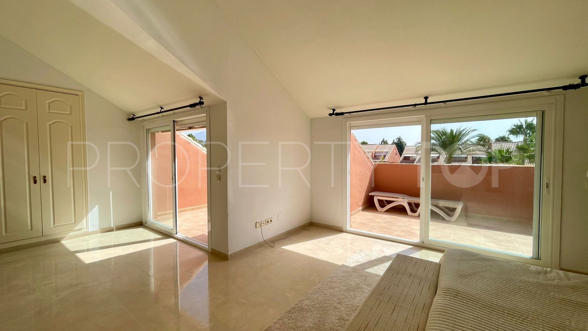 Penthouse with 3 bedrooms for sale in El Embrujo Playa