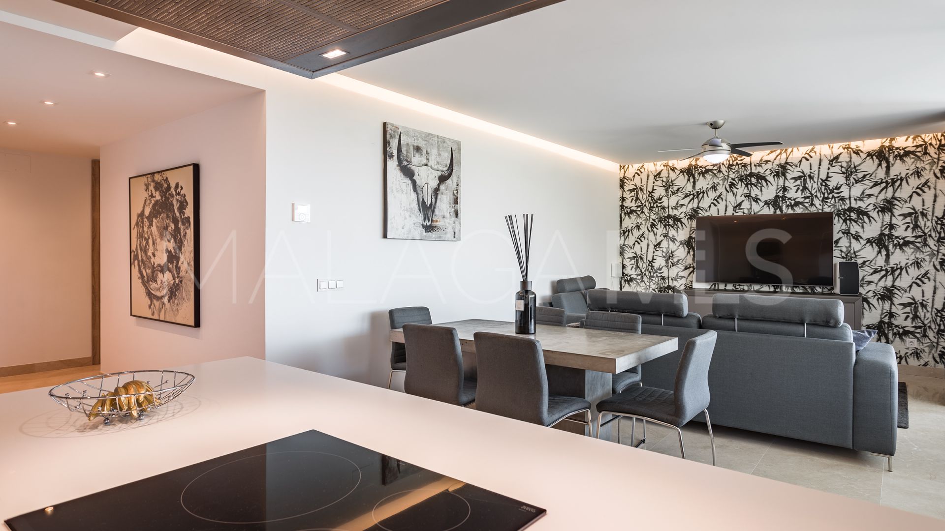 Apartment for sale in Benahavis