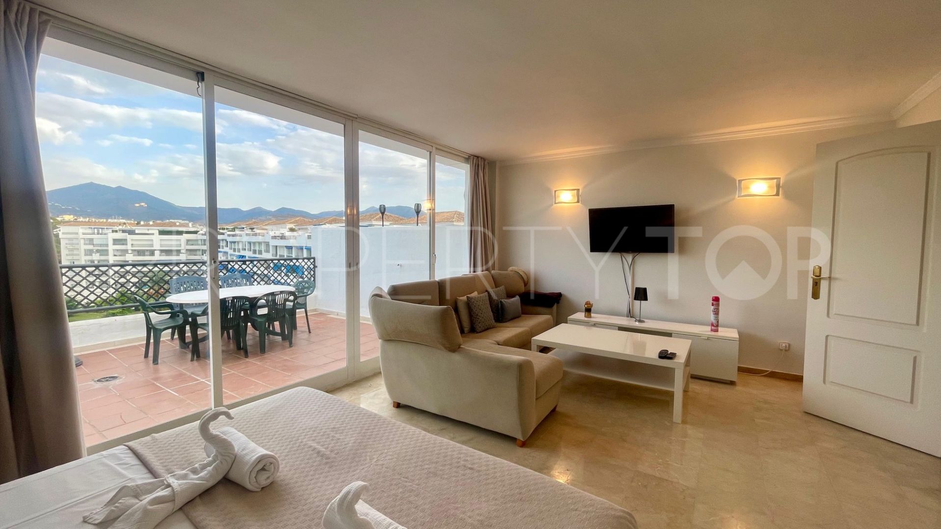 Atico duplex a la venta con 4 dormitorios en Terrazas de Banus