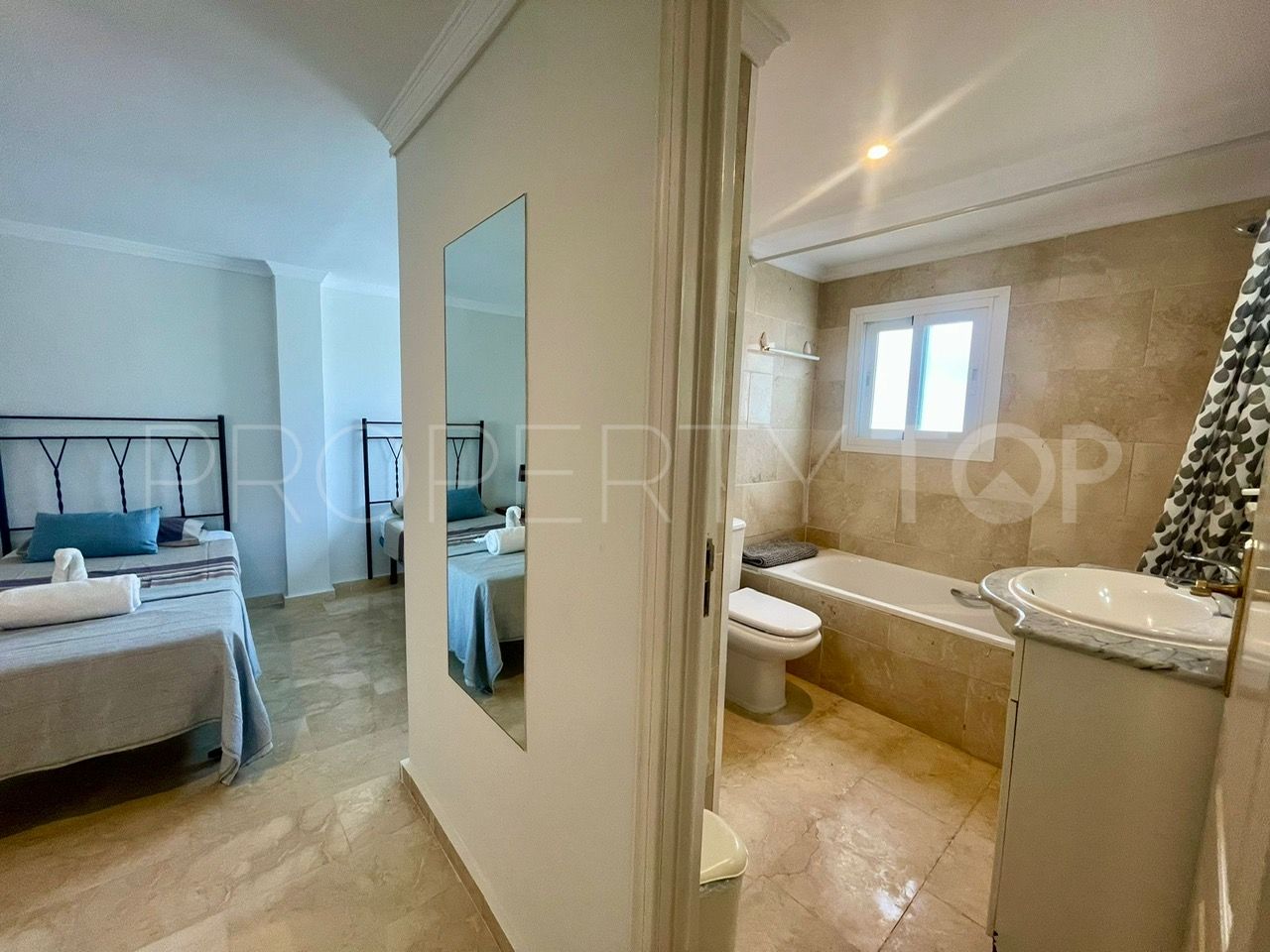 Atico duplex a la venta con 4 dormitorios en Terrazas de Banus