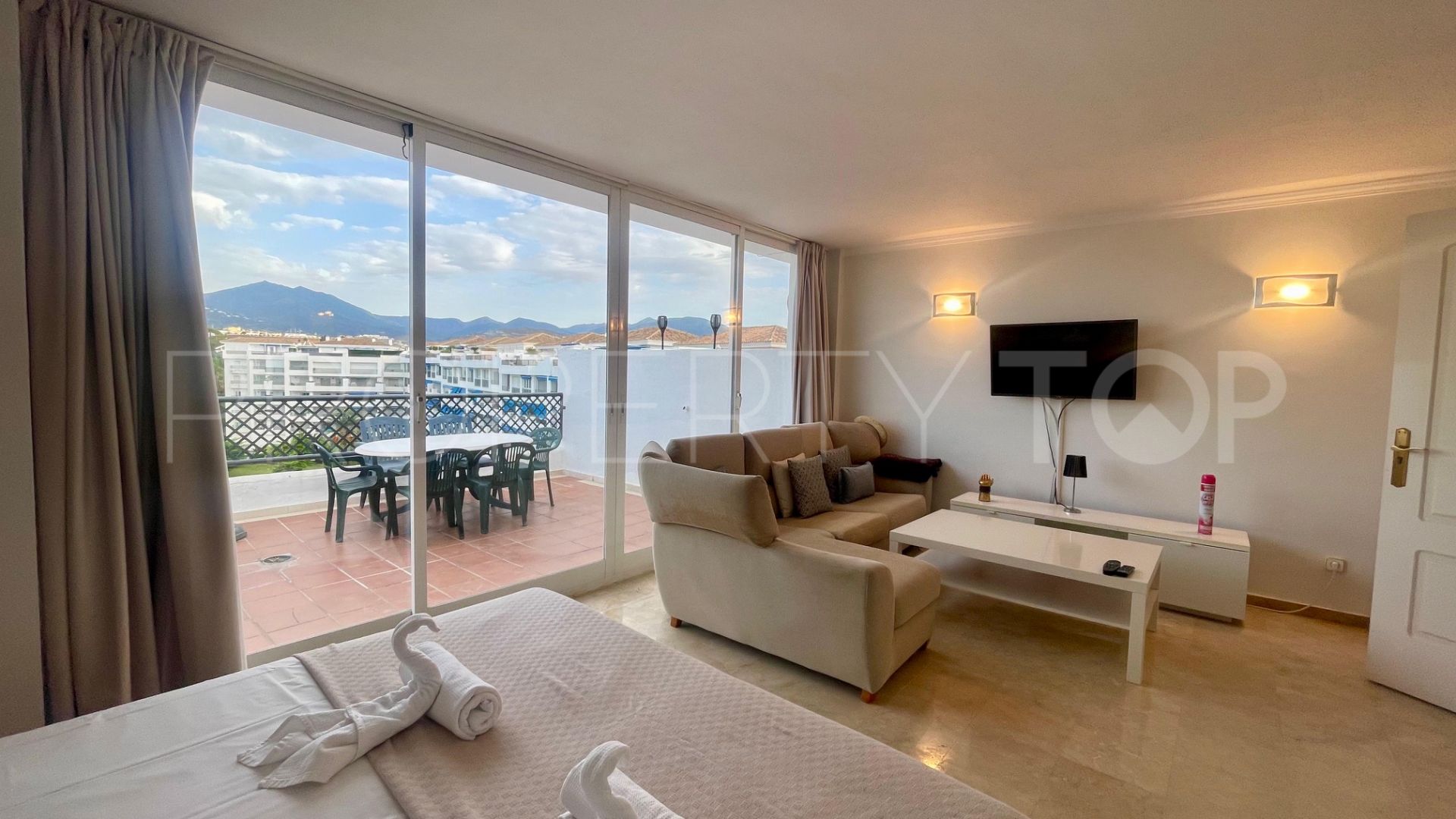 Atico duplex a la venta con 4 dormitorios en Terrazas de Banus