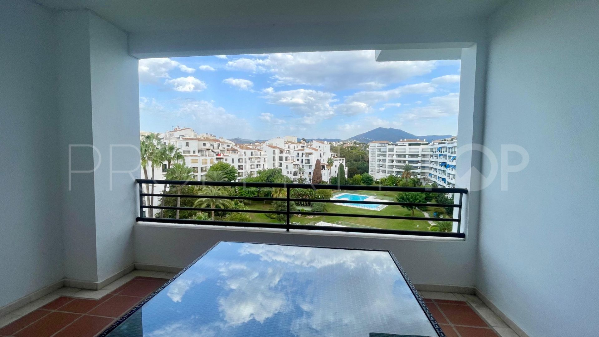 Atico duplex a la venta con 4 dormitorios en Terrazas de Banus