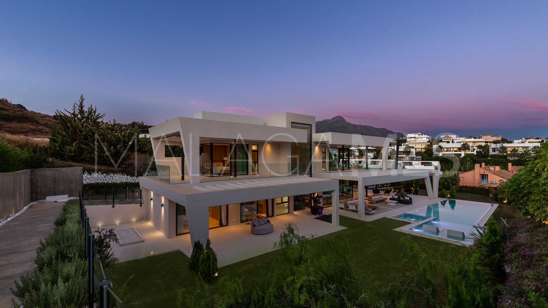 Villa in Los Naranjos Golf for sale
