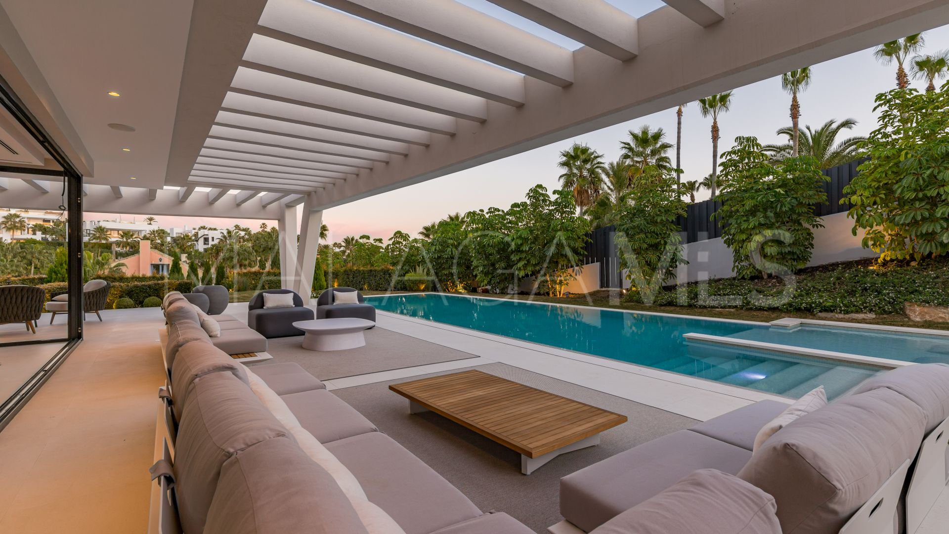 Villa in Los Naranjos Golf for sale