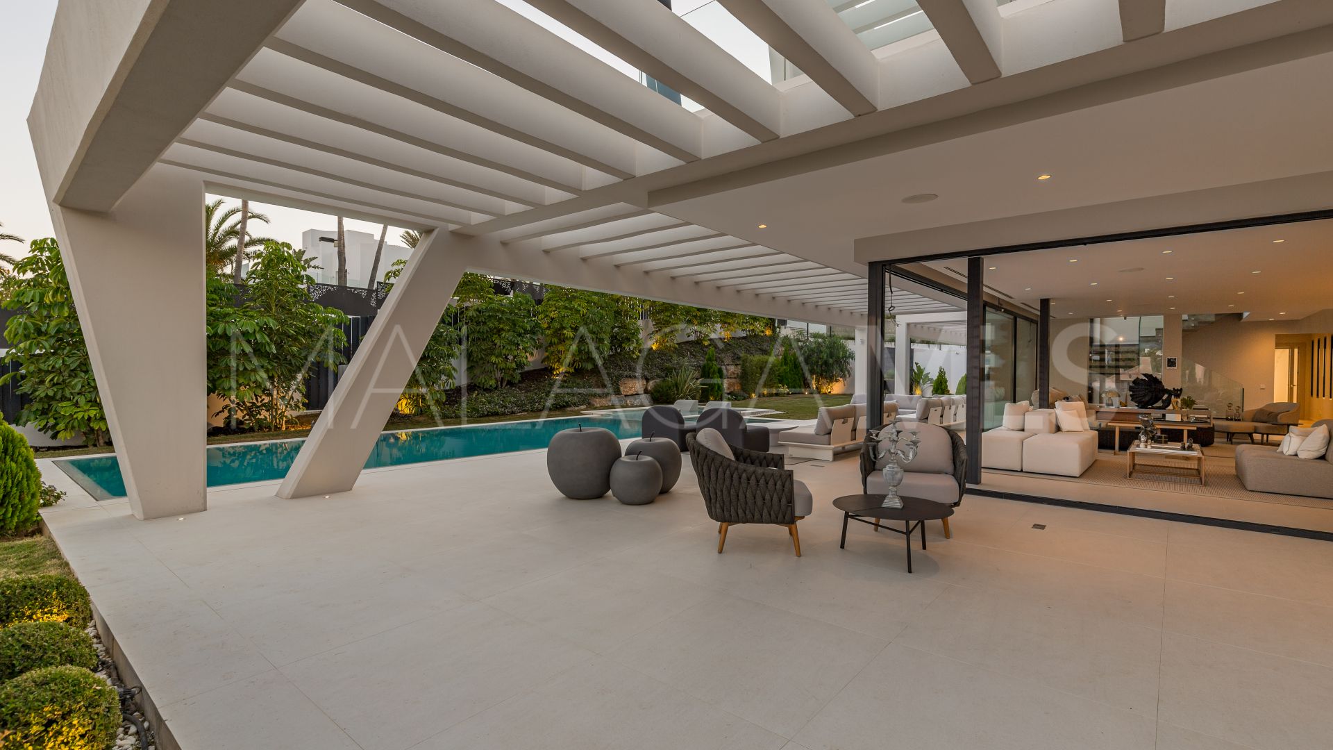 Villa in Los Naranjos Golf for sale