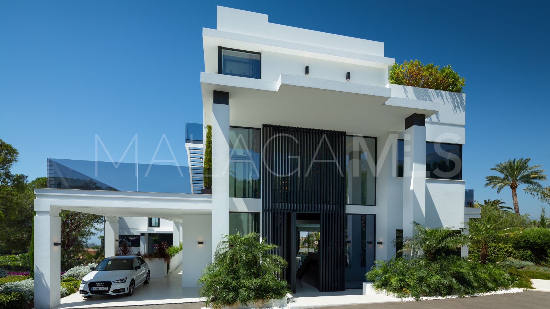 Villa for sale in Nagüeles