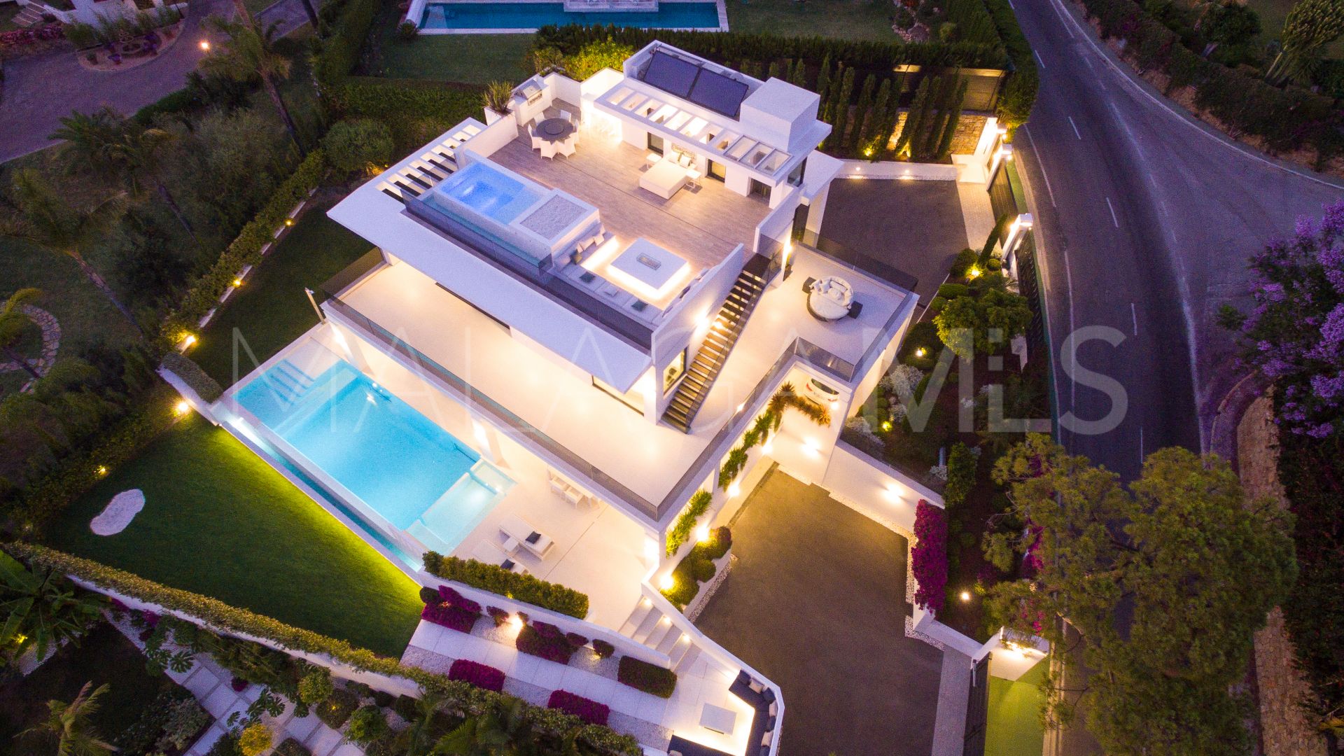 Villa for sale in Nagüeles