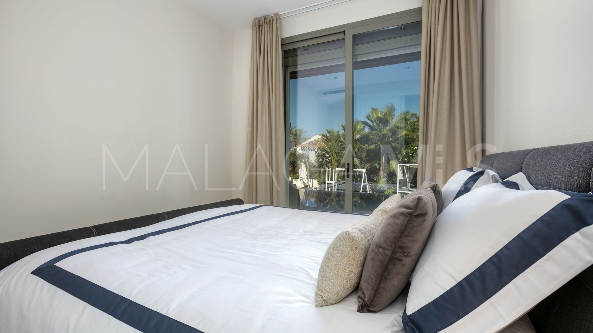 Villa for sale in La Quinta Golf