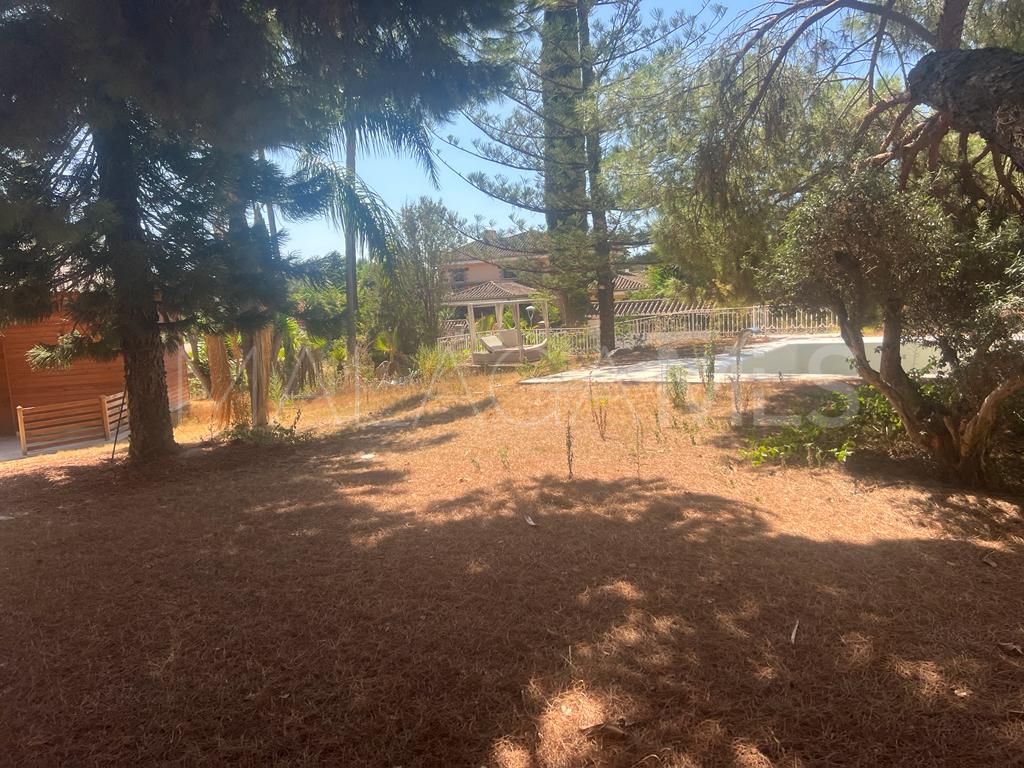 For sale plot in Parcelas del Golf