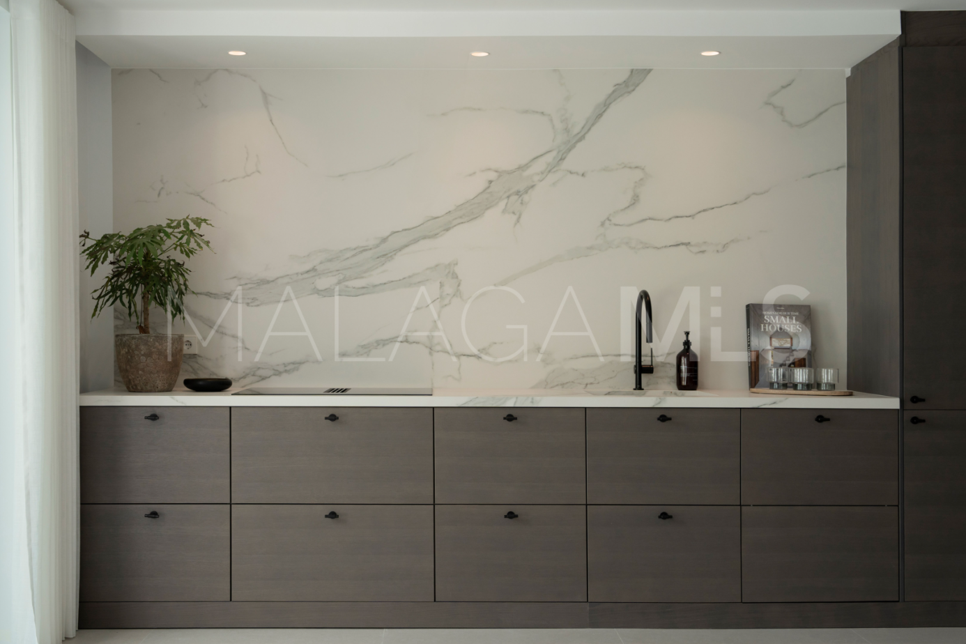 Buy Nueva Andalucia villa