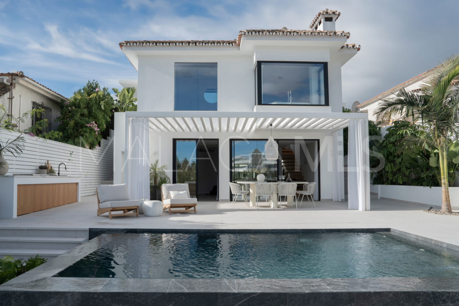 Buy Nueva Andalucia villa