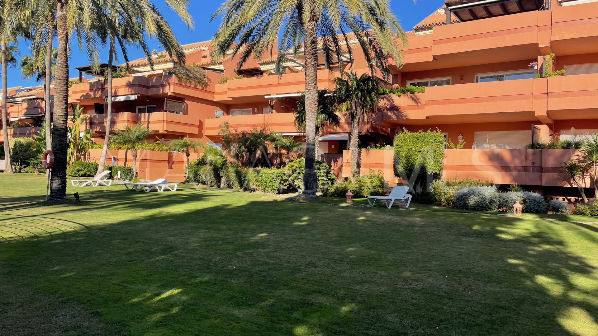 Duplex penthouse for sale in El Embrujo Playa