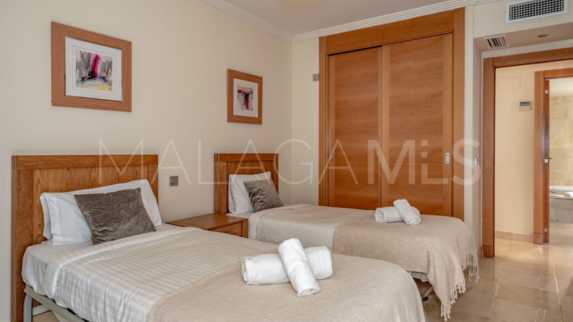 Apartamento a la venta in Los Flamingos with 2 bedrooms