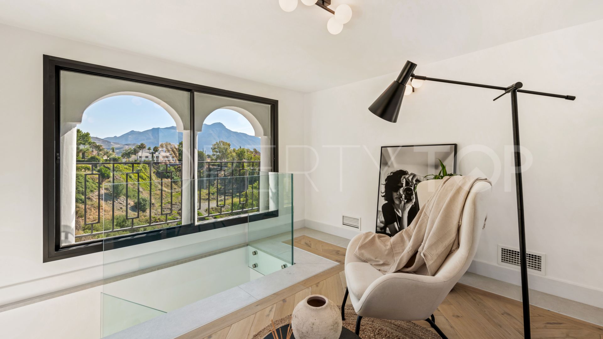 Villa a la venta en La Quinta Hills de 5 dormitorios