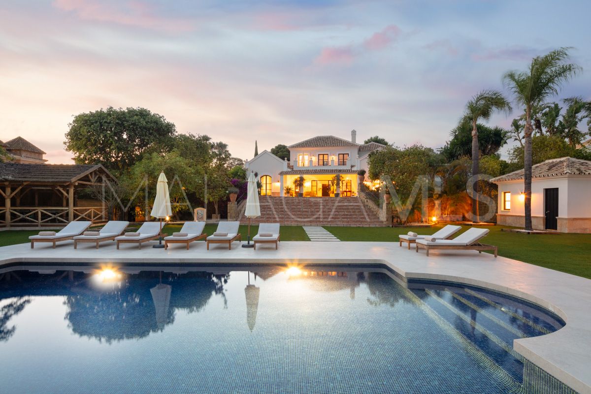 Villa for sale in El Paraiso