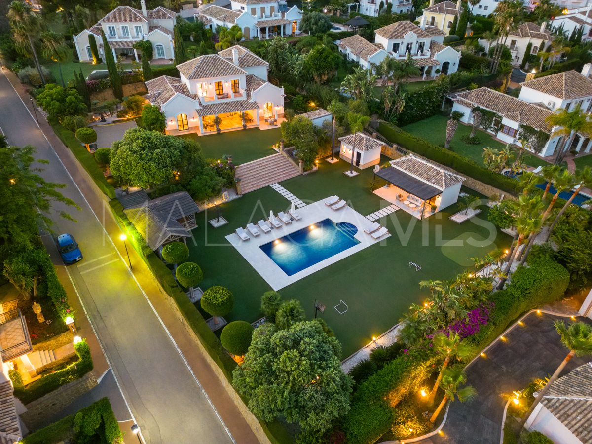 Villa for sale in El Paraiso