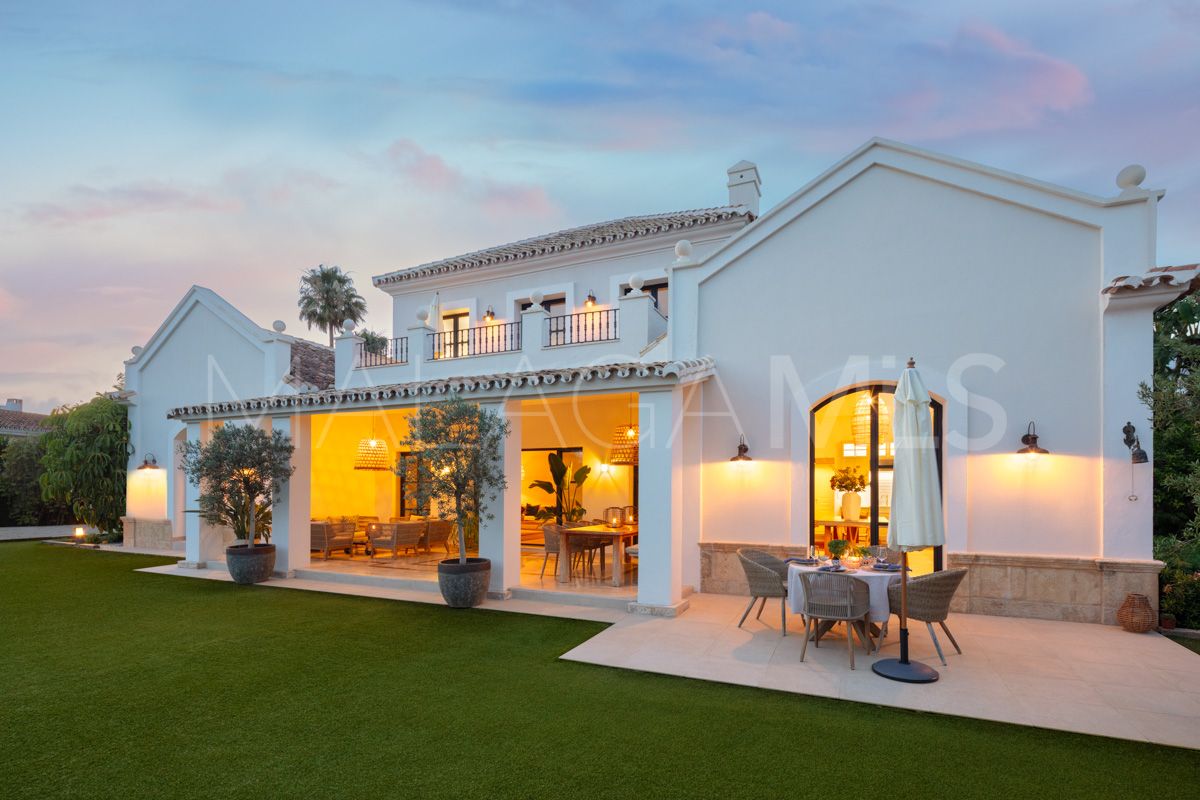Villa for sale in El Paraiso