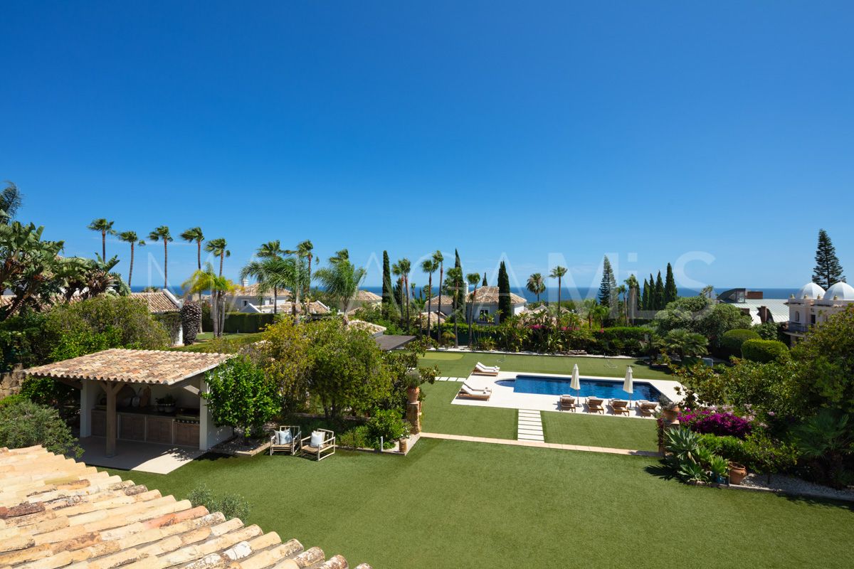 Villa for sale in El Paraiso