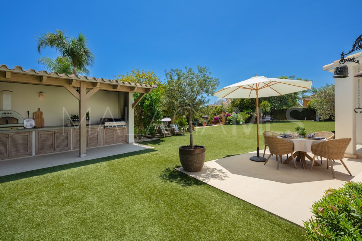 Villa for sale in El Paraiso