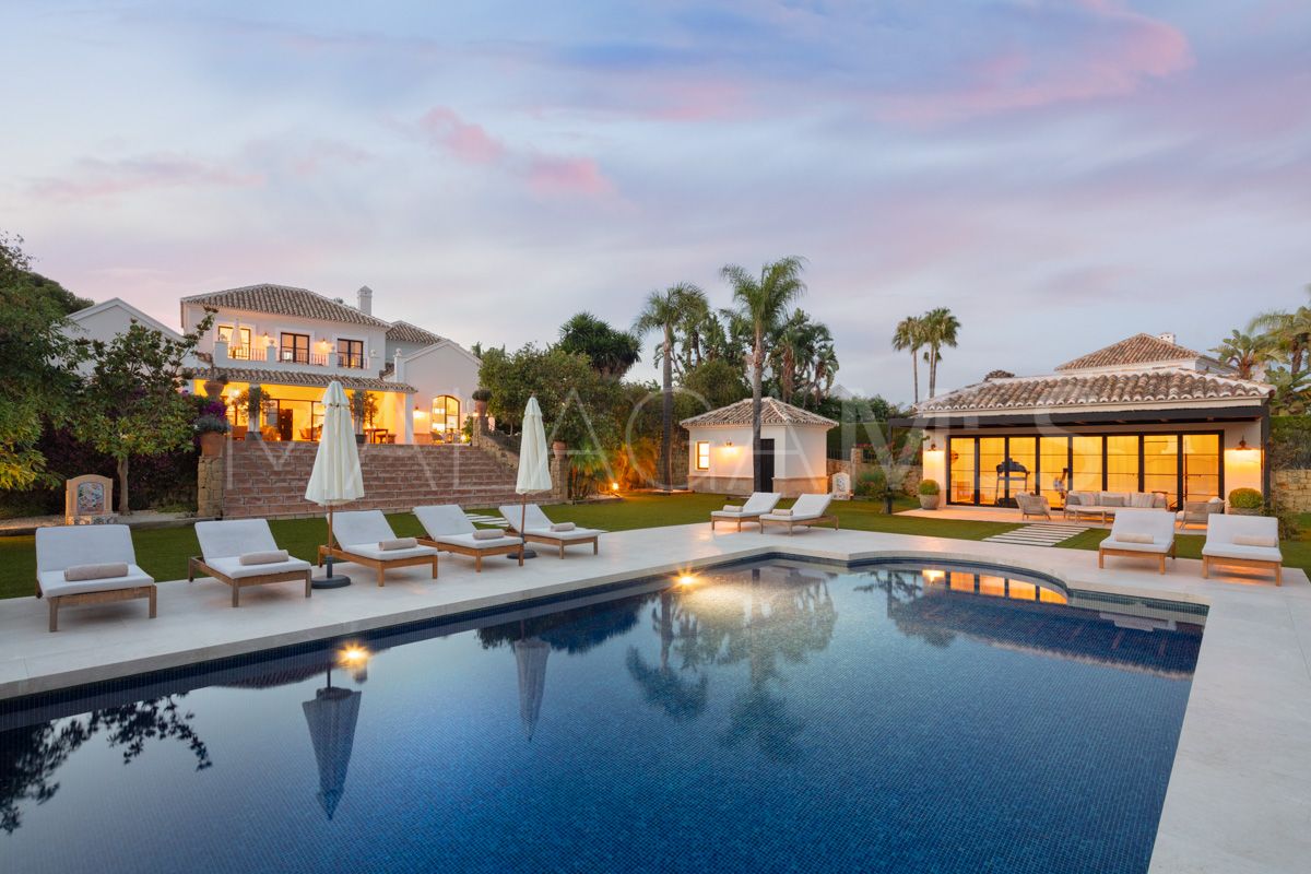 Villa for sale in El Paraiso