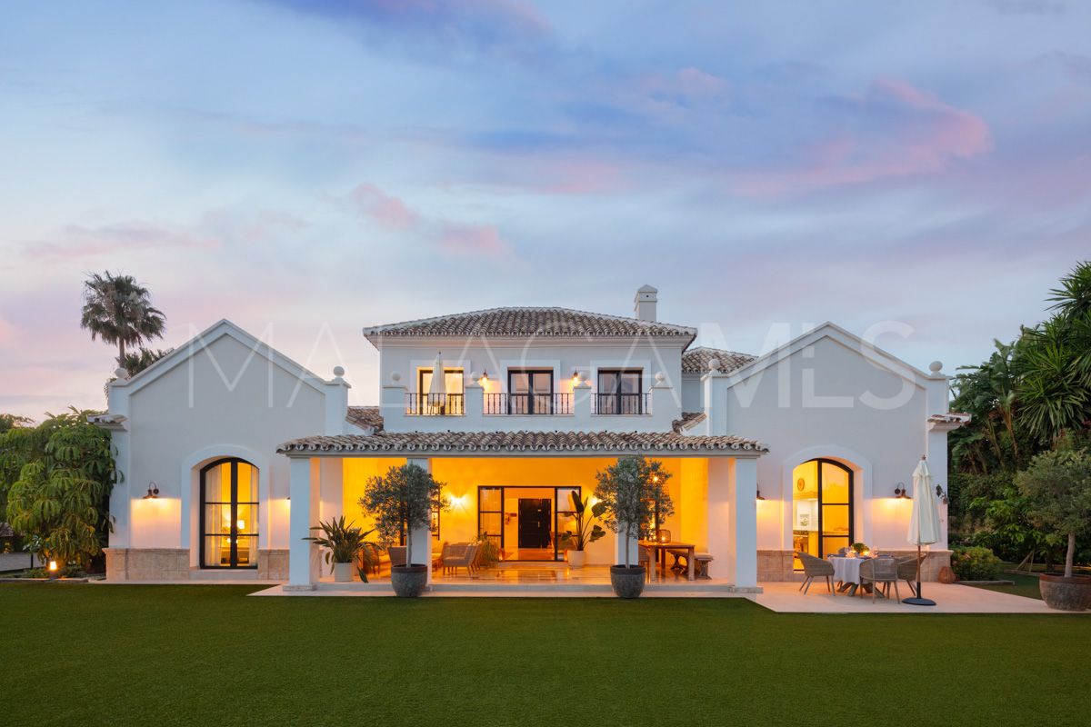 Villa for sale in El Paraiso