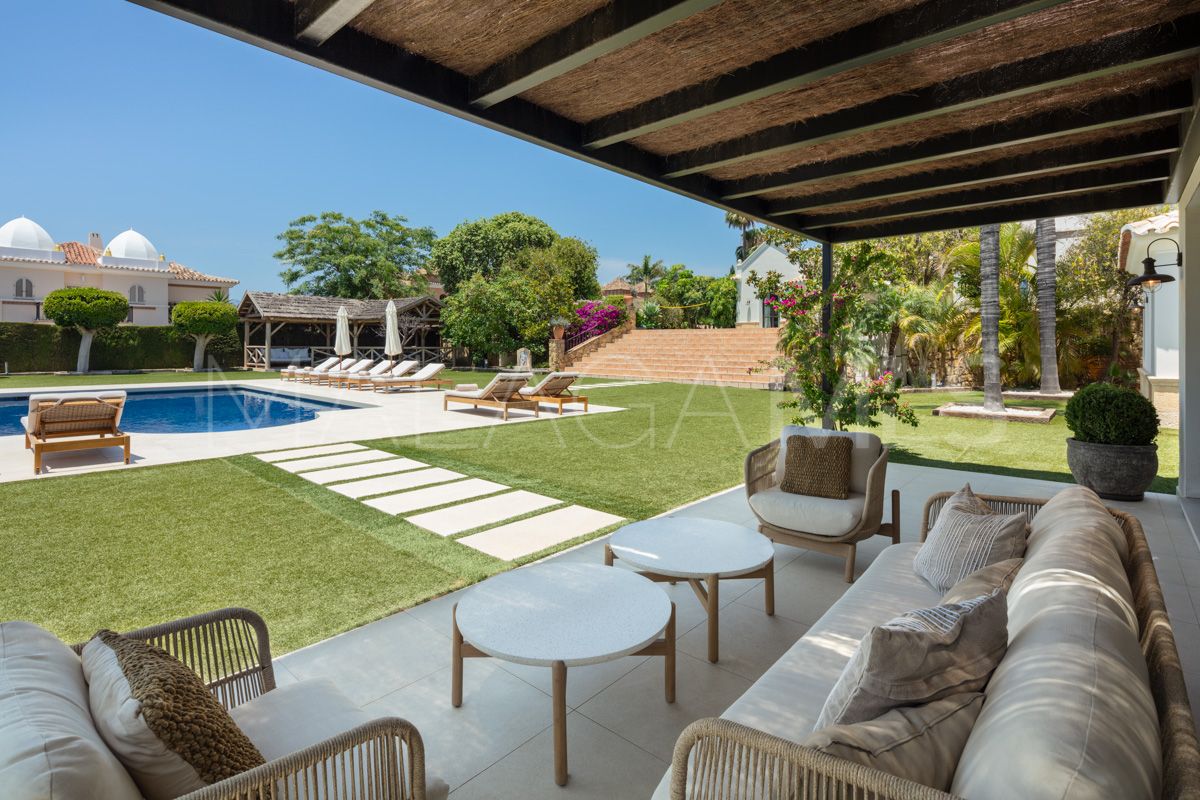 Villa for sale in El Paraiso