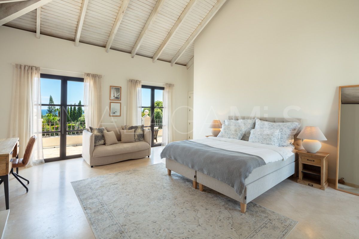 Villa for sale in El Paraiso