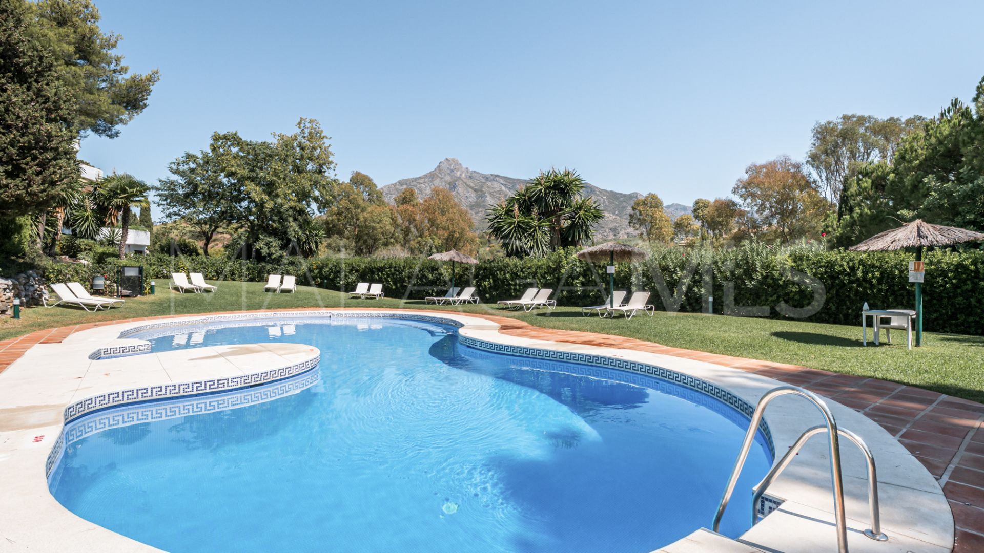 2 bedrooms penthouse for sale in Marbella Golden Mile