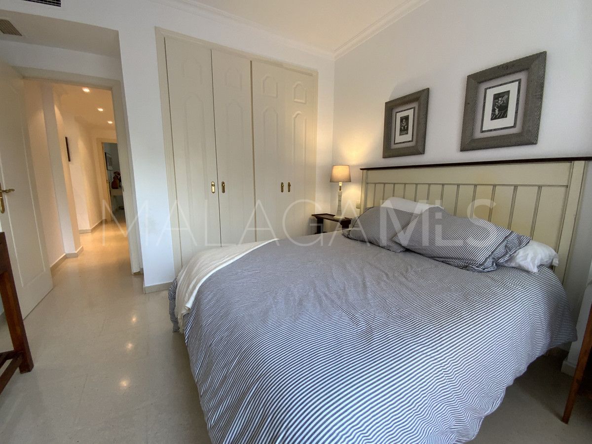 Se vende atico de 3 bedrooms in Marbella Ciudad