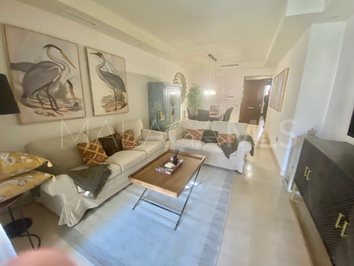 Markplanslägenhet for sale in Nueva Andalucia