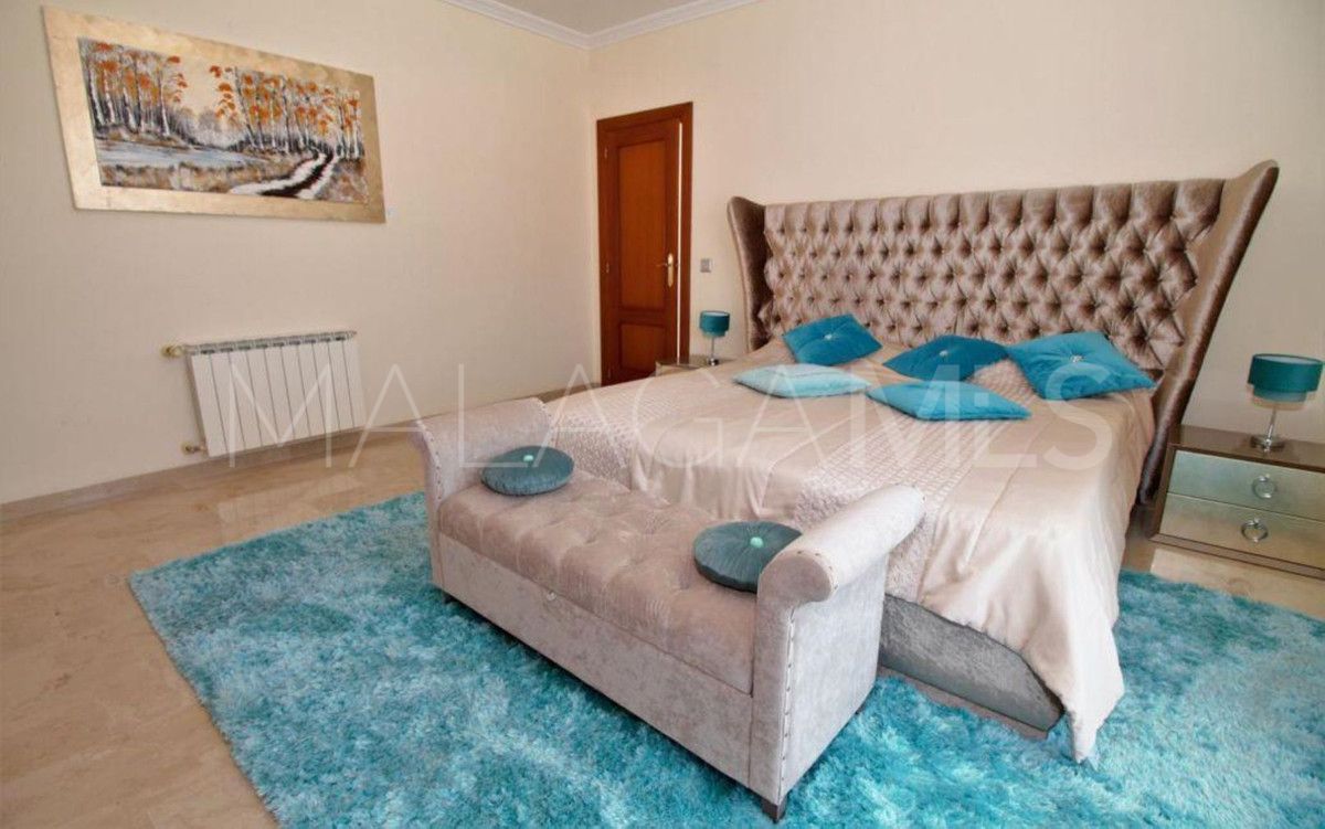 Villa for sale in El Paraiso