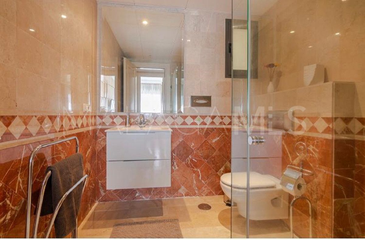 Appartement rez de chaussée for sale in Nueva Andalucia