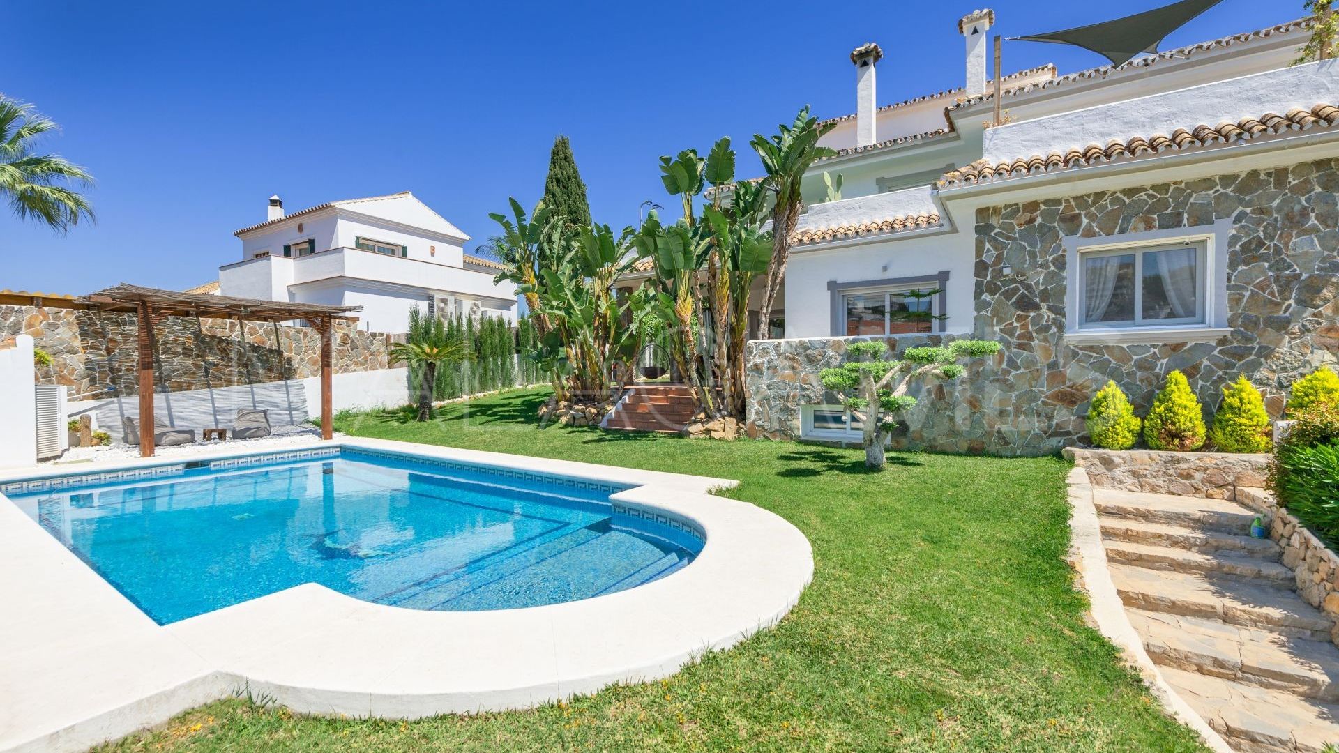 Villa a la venta with 6 bedrooms in Marbella - Puerto Banus