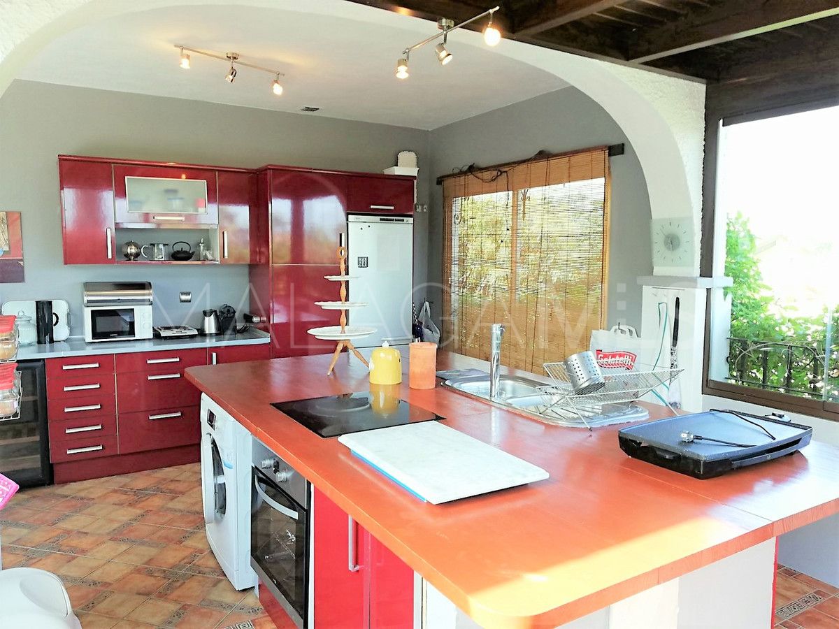 For sale Nueva Andalucia 7 bedrooms villa