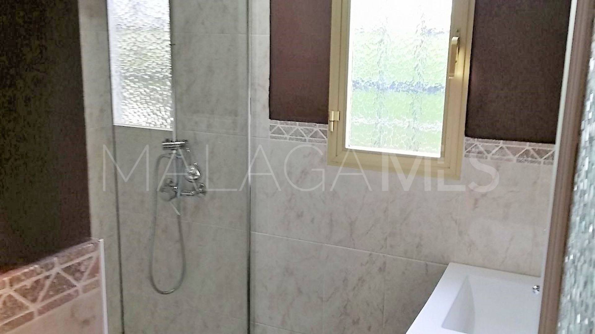 For sale Nueva Andalucia 7 bedrooms villa